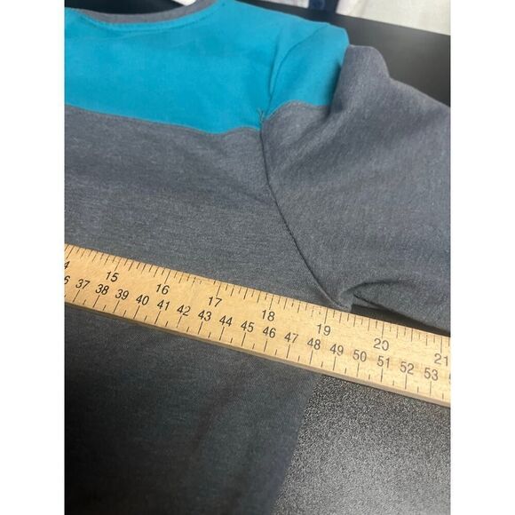 Women's Nightmare Before Christmas Gray & Blue Sweater Sz Medium - Picture 5 of 5